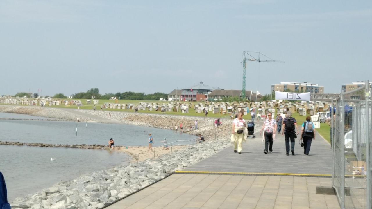 Haus Tertius - Strand- Und Hafennahe Ruhige Ferienwohnung Büsum Exterior foto